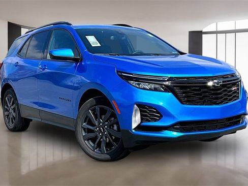 Used 2024 Chevrolet Equinox RS image 3