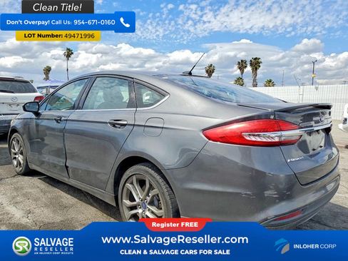 Used 2017 Ford Fusion SE FWD image 3
