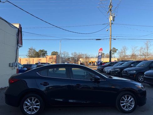 Used 2016 MAZDA MAZDA3 i Sport w/ Preferred Equipment Package image 4