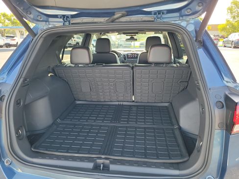 Used 2024 Chevrolet Equinox RS w/ RS Leather Package FWD image 7