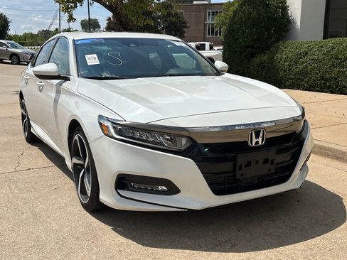 Used 2019 Honda Accord Sport image 1