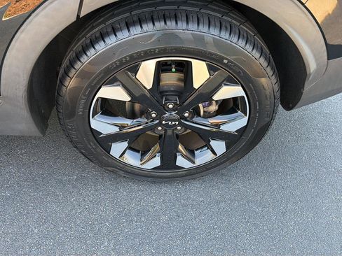 Used 2023 Kia Sportage X-Line w/ X-Line Premium Package AWD/4WD image 38