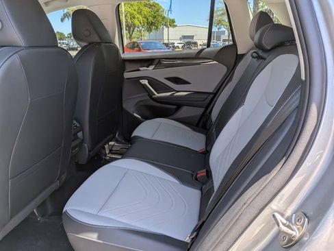 New 2026 Volkswagen Tiguan SE FWD image 13
