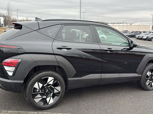 Used 2025 Hyundai Kona SEL image 5