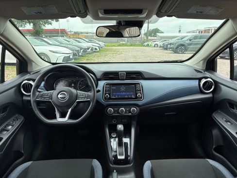 Used 2025 Nissan Versa SV FWD image 26