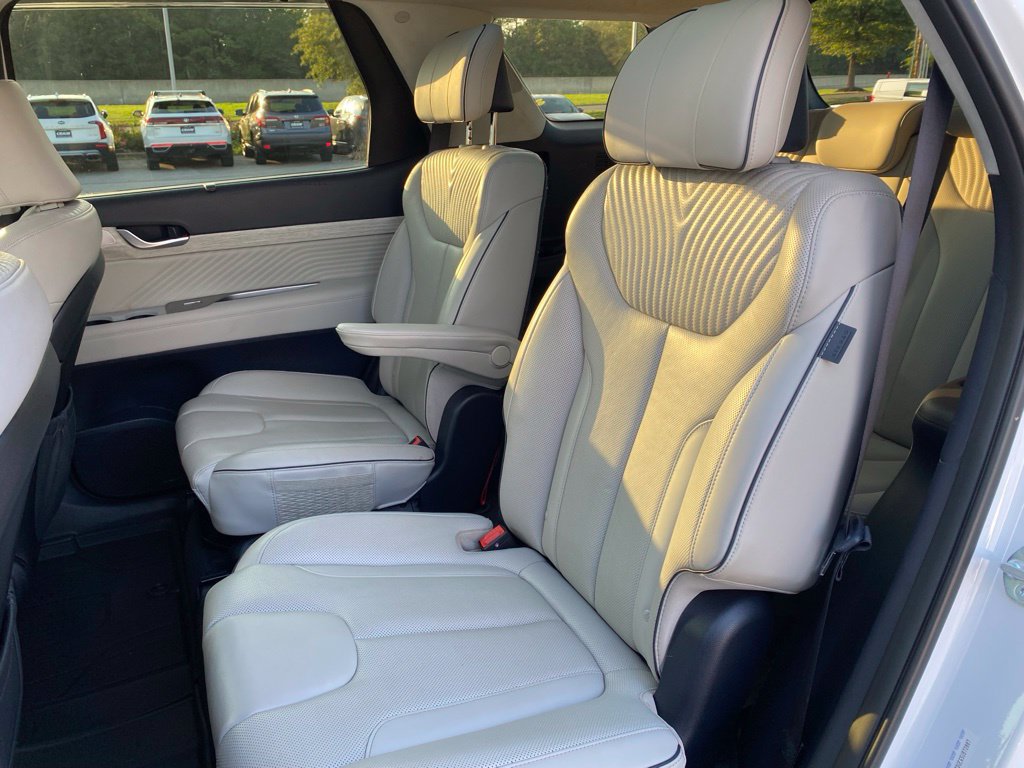 Used 2025 Hyundai Palisade Calligraphy AWD/4WD image 24