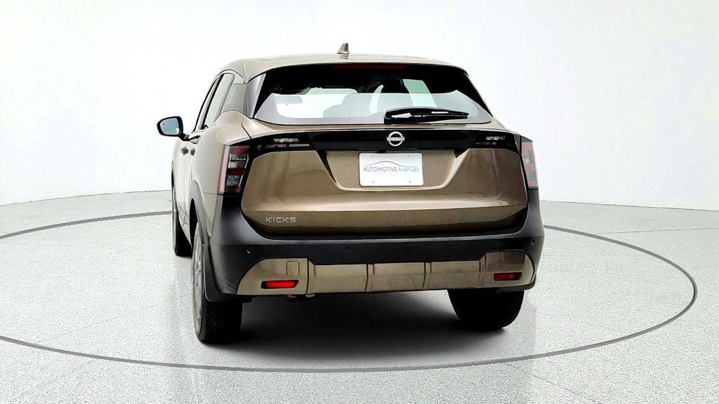 Used 2025 Nissan Kicks S w/ Charging Package FWD image 6