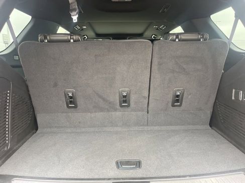 Used 2024 Chevrolet Tahoe Premier w/ Advanced Technology Package image 44