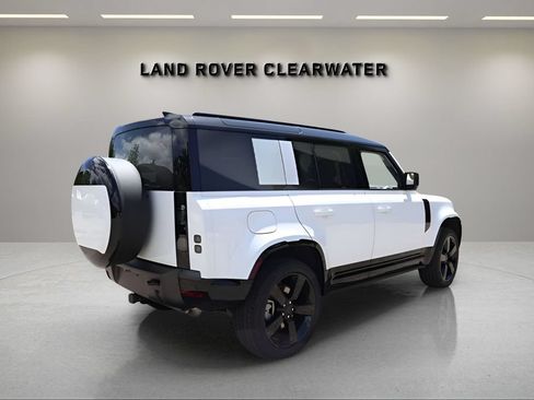 New 2026 Land Rover Defender 110 X-Dynamic SE AWD/4WD image 5