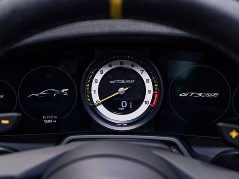 Used 2025 Porsche 911 GT3 RS image 8