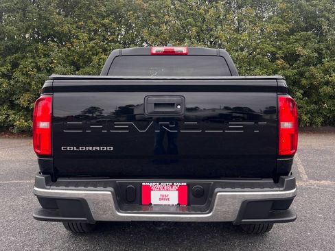 Used 2022 Chevrolet Colorado W/T w/ WT Convenience Package image 6