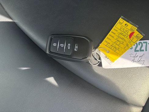 Used 2024 Toyota RAV4 XLE Premium image 35