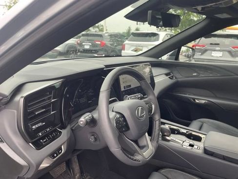 Used 2025 Lexus RX 350 AWD w/ Convenience Package image 9