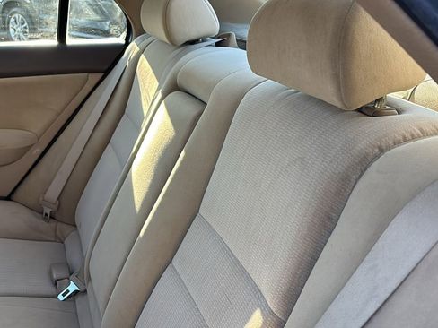 Used 2005 Honda Accord LX image 28