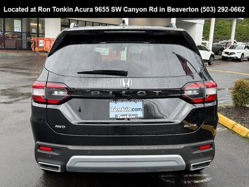 Used 2025 Honda Pilot Elite image 7