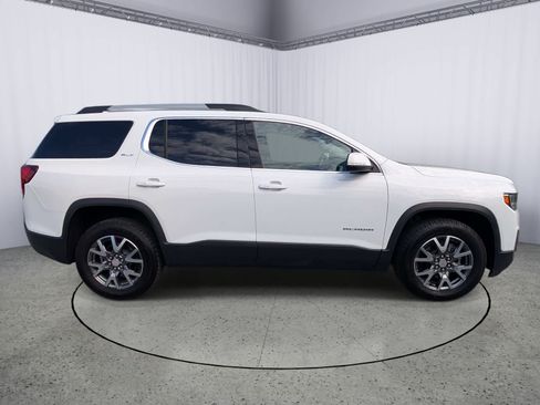 Certified 2023 GMC Acadia SLT AWD/4WD image 2