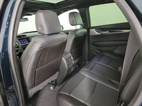 Certified 2025 Cadillac XT5 Premium Luxury AWD/4WD image 13