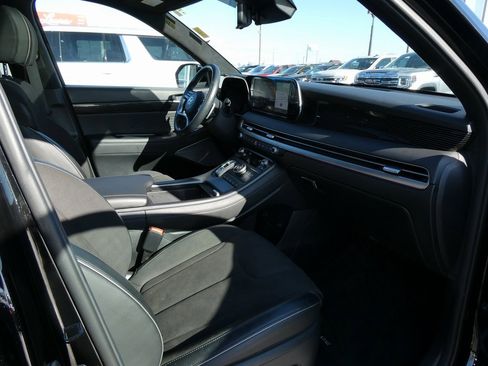 Used 2024 Hyundai Palisade Calligraphy image 15