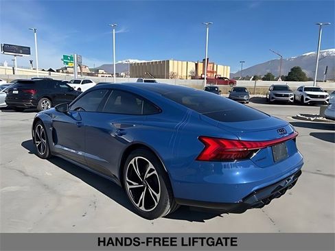 Used 2022 Audi e-tron GT Prestige image 5
