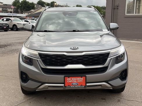 Used 2021 Kia Seltos S FWD image 11