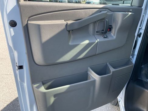 New 2025 Chevrolet Express 2500 image 5