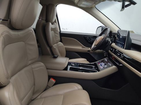 Used 2020 Lincoln Aviator Reserve w/ Equipment Group 202A image 21
