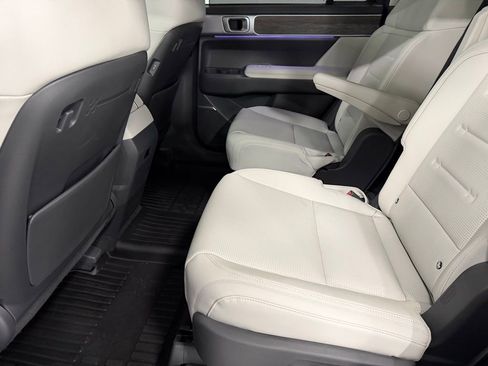 Used 2025 Hyundai Santa Fe Calligraphy image 23