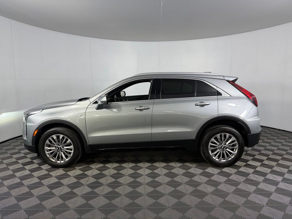 Used 2024 Cadillac XT4 Premium Luxury AWD/4WD image 11