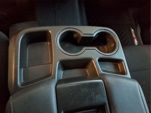 Used 2022 Chevrolet Silverado 1500 LT AWD/4WD image 22