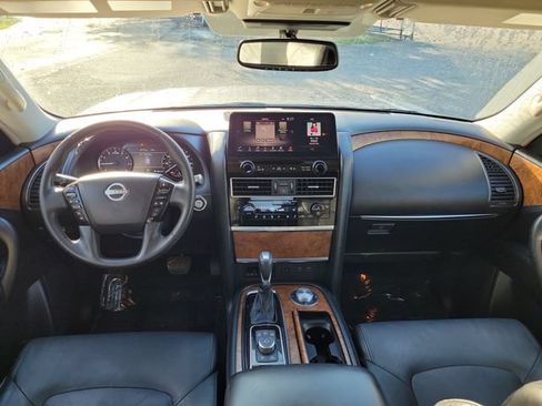 Used 2021 Nissan Armada SL w/ Captain's Chairs Package AWD/4WD image 12