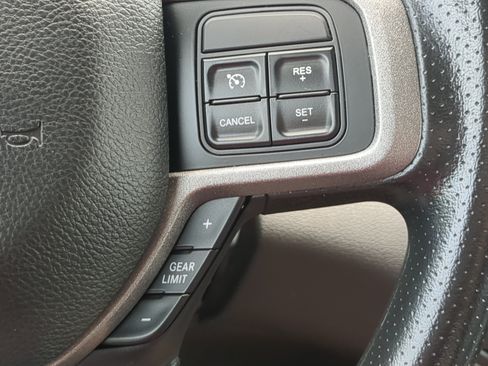 Used 2022 RAM 5500 Tradesman w/ Chrome Appearance Group RWD image 21