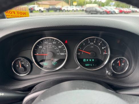 Used 2012 Jeep Wrangler Unlimited Sport AWD/4WD image 19