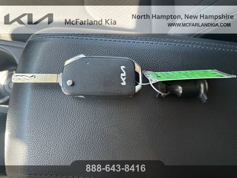 Used 2023 Kia Sportage LX AWD/4WD image 30