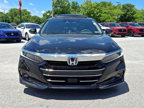 Used 2021 Honda Accord EX image 2