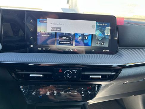 New 2026 Nissan Kicks SR w/ Cold Weather Package AWD/4WD image 23