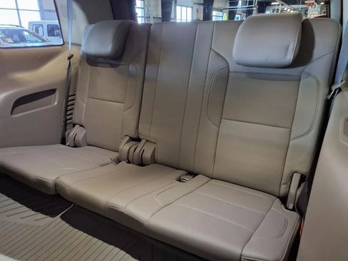 Used 2020 Chevrolet Tahoe Premier AWD/4WD image 15