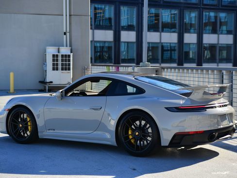 Certified 2024 Porsche 911 Carrera GTS image 3