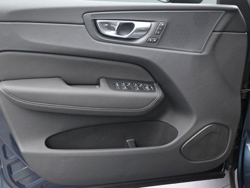 New 2026 Volvo XC60 B5 Core AWD/4WD image 10