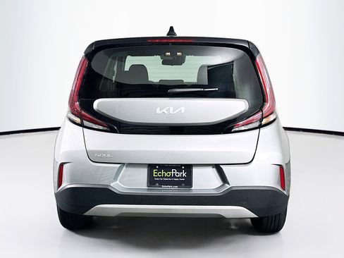 Used 2024 Kia Soul LX w/ Option Group 015 image 7