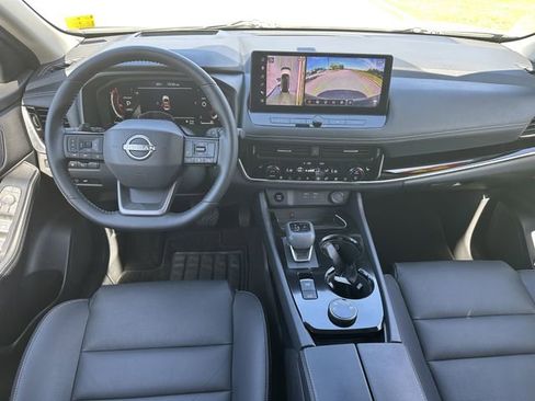 Certified 2025 Nissan Rogue SL w/ Tech Package AWD/4WD image 25