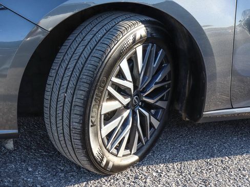 Used 2025 Nissan Altima 2.5 SV FWD image 17
