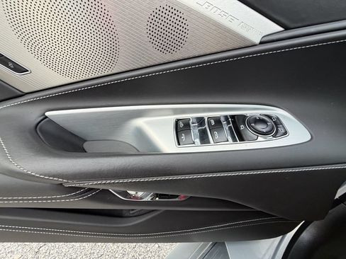 Used 2024 Chevrolet Corvette Stingray Premium Conv w/ Z51 Performance Package RWD image 23