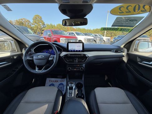 Certified 2022 Ford Escape Titanium w/ Titanium Elite Package image 12