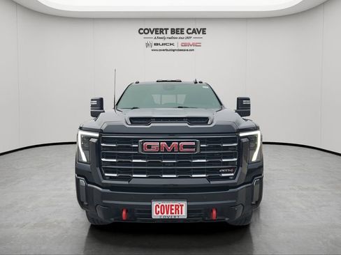 Used 2024 GMC Sierra 3500 AT4 w/ AT4 Premium Plus Package image 2