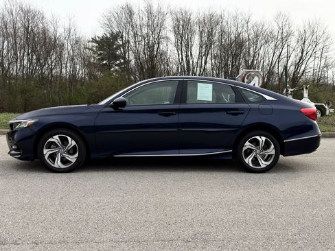 Used 2019 Honda Accord EX image 37