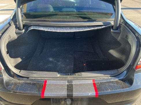 Used 2017 Dodge Charger SXT image 13