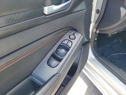 Used 2019 Nissan Altima 2.5 SR w/ SR Premium Package FWD image 9