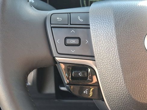 Certified 2025 Toyota Camry image 19