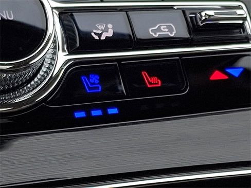 Used 2022 Lincoln Nautilus Reserve image 27