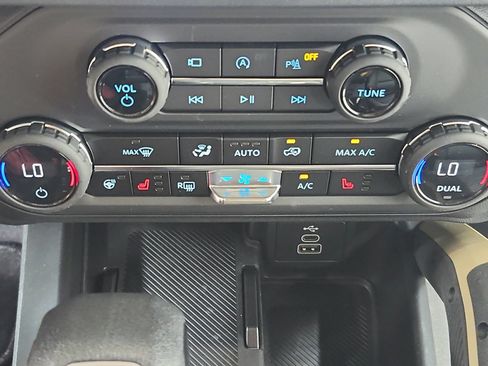 New 2026 Ford Bronco Badlands AWD/4WD image 34